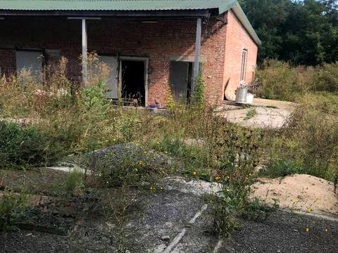 комерційна за адресою Чорновола вул., 80