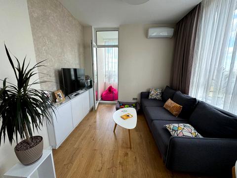 квартира за адресою Салютна вул., 2к3