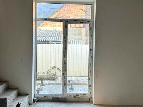 будинок за адресою Українська вул.