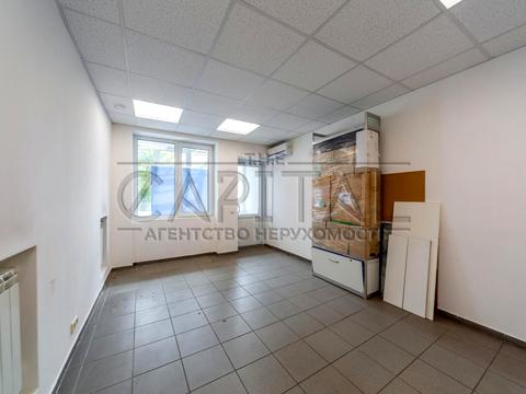 комерційна за адресою Тараса Шевченка бульв., 38