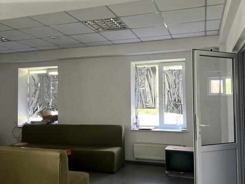 комерційна за адресою Лісова вул. (Пархоменка), 1