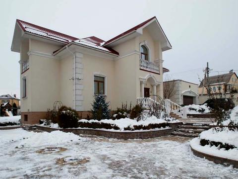 дом по адресу Парниковая ул., 11