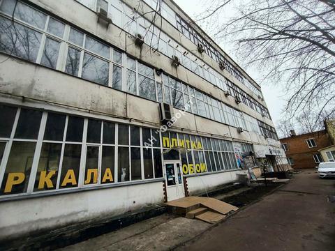 комерційна за адресою Всіхсвятська вул. (50 років СРСР), 7
