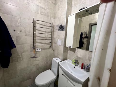 квартира за адресою Докова вул., 15