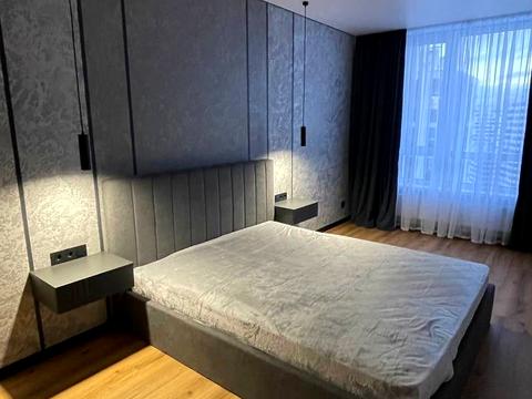 квартира за адресою Олександра Олеся вул., 10