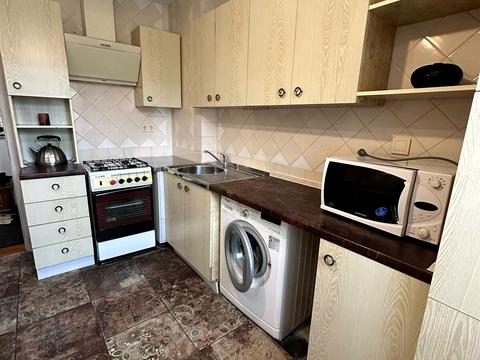 квартира по адресу Ревуцкого ул., 24/4