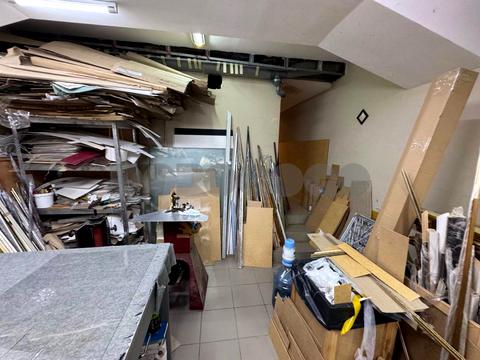 комерційна за адресою Пирогова вул., 2