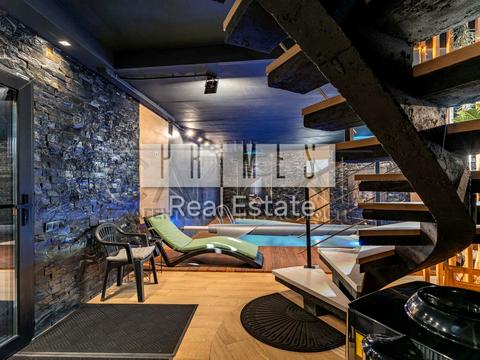 будинок за адресою Вишнева вул.