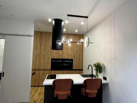 квартира за адресою Салютна вул., 2