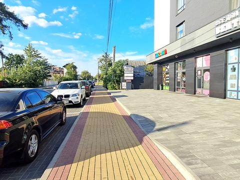 комерційна за адресою Соборна вул., 68