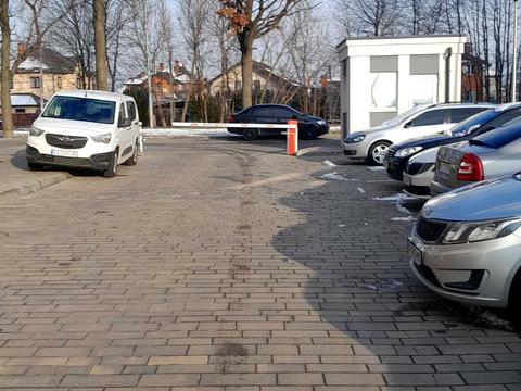 квартира за адресою Машинобудівників вул., 16