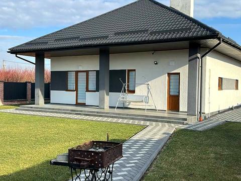 будинок за адресою смт. Запитів, Квіткова, 7