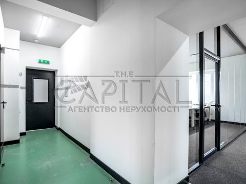 комерційна за адресою Науки просп., 1