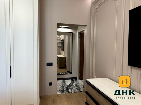 квартира за адресою Андрія Гулого-Гуленка вул. (Віце-адмірала Азарова), 8а