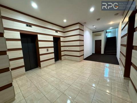 комерційна за адресою Музейний пров., 4