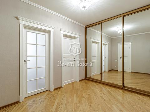 квартира за адресою Анни Ахматової вул., 50
