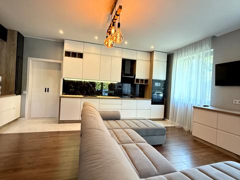 будинок за адресою Ярослава Мудрого вул.