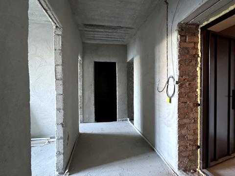 комерційна за адресою Леоніда Каденюка вул., 18