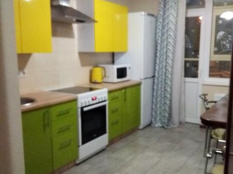 квартира за адресою Академіка Глушкова просп., 9-В