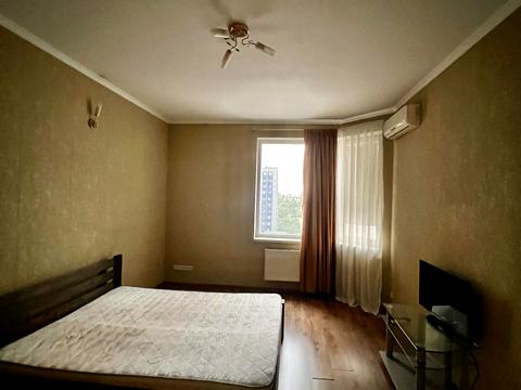 квартира за адресою Середньофонтанська вул., 19в