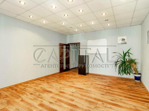 коммерческая по адресу Евгения Коновальца ул. (Щорса), 32-А