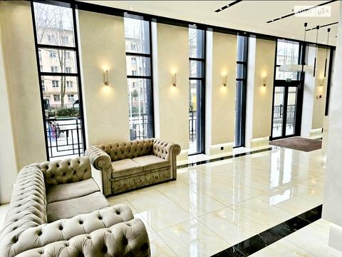 квартира за адресою Космонавтів просп., 49