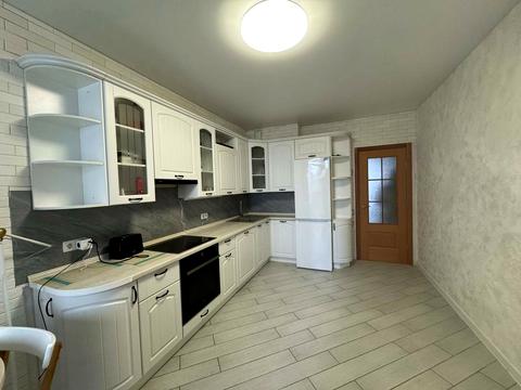 квартира за адресою Леоніда Бірюкова бульв., 2