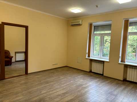 комерційна за адресою Кловський узвіз, 11а