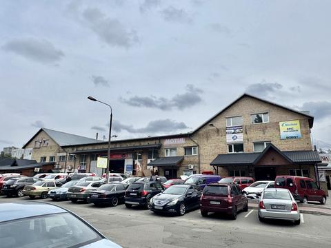 комерційна за адресою Автопаркова вул., 7