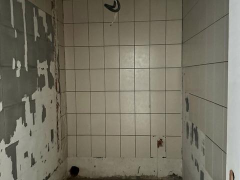 комерційна за адресою Мечникова вул., 19