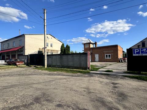 комерційна за адресою В'ячеслава Чорновола вул., 32