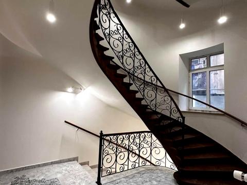 комерційна за адресою Григоровича, 8