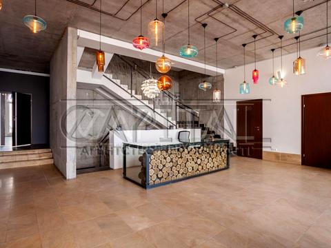 коммерческая по адресу Менделєєва ул., 28