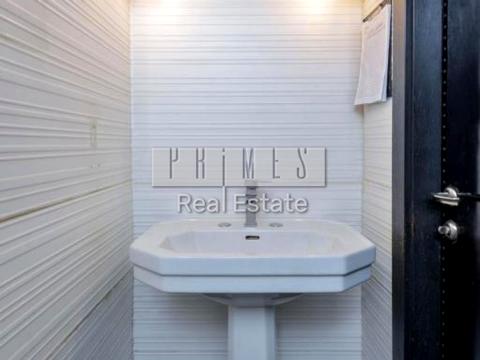 комерційна за адресою Київ, Саксаганського вул., 88