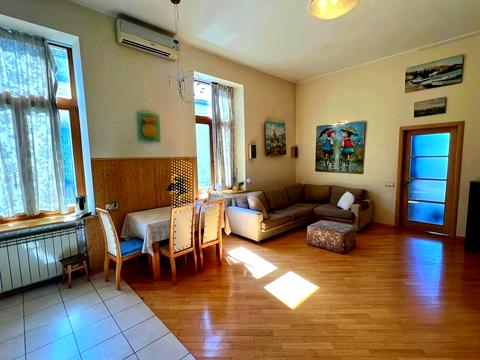 квартира за адресою Тарасівська вул., 6-А
