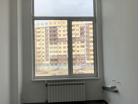 комерційна за адресою Угорська вул., 14