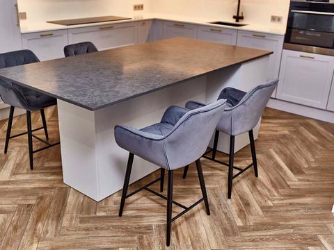 будинок за адресою Перлинна вул. ..