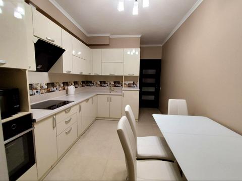 квартира за адресою Сім'ї Кульженків вул. (Петра Дегтяренка), 33