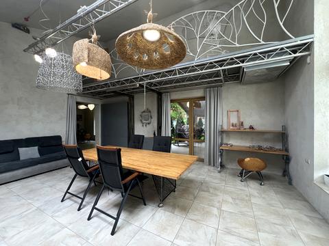 будинок за адресою Богатирська вул., 30а