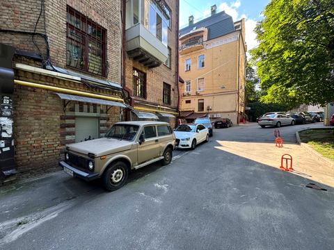 коммерческая по адресу Софиевская ул., 16/16