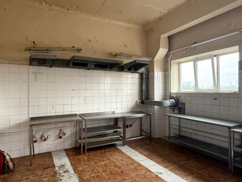 комерційна за адресою Вокзальна пл., 3