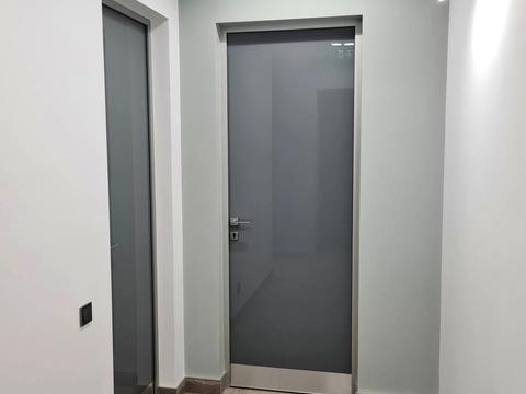 комерційна за адресою Інститутська вул., 16