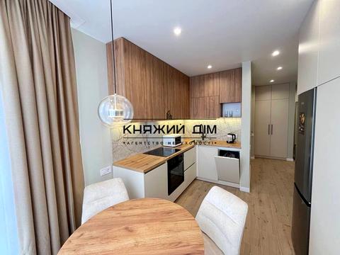 квартира за адресою Дніпровська набережна вул., 17-К