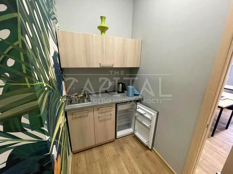 комерційна за адресою Пирогова вул., 3