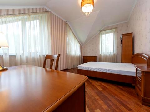 будинок за адресою Центральна