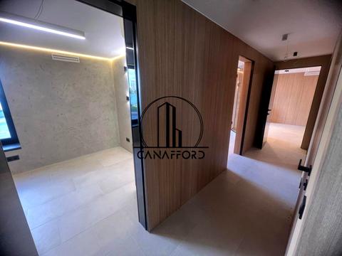 комерційна за адресою Зарічна вул., 1-Г