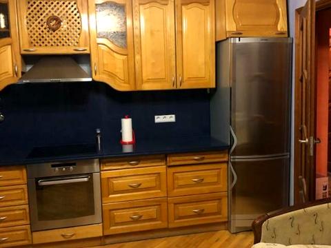 квартира за адресою Драгоманова вул., 12-А