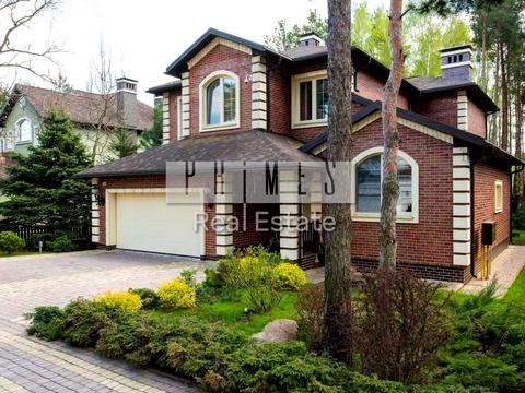 будинок за адресою Центральна, 55