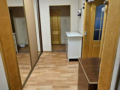 квартира за адресою Милославська вул., 12