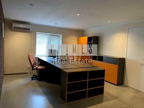 комерційна за адресою Велика Кільцева дорога вул., 4б